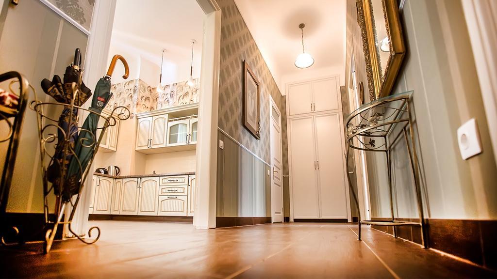Gorgeous Apartments In Historical Center Of Lvov Bagian luar foto